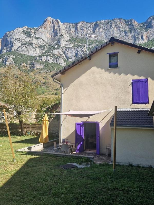 La Glycine Villa Sinsat Exterior foto